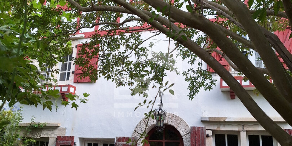 maison à URT (64240)