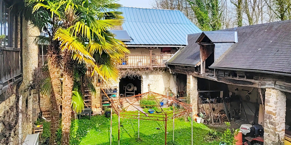 maison à LASSEUBE (64290)