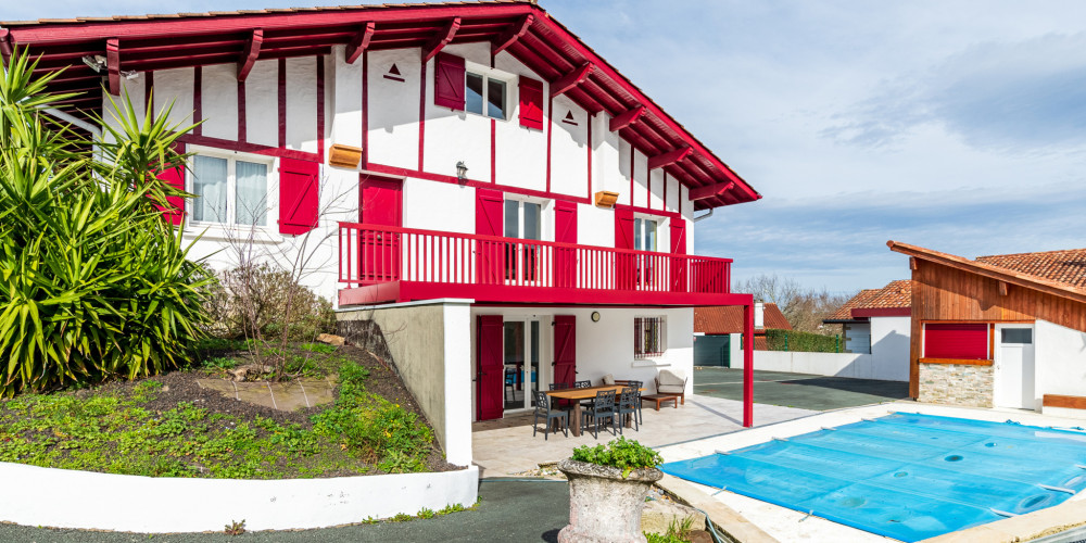 maison à ASCAIN (64310)