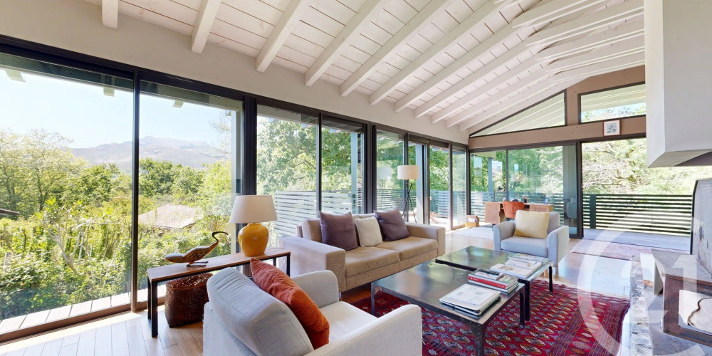 maison à SARE (64310)