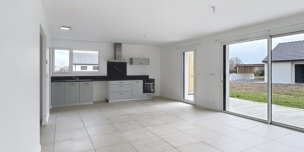 maison à THEZE (64450)