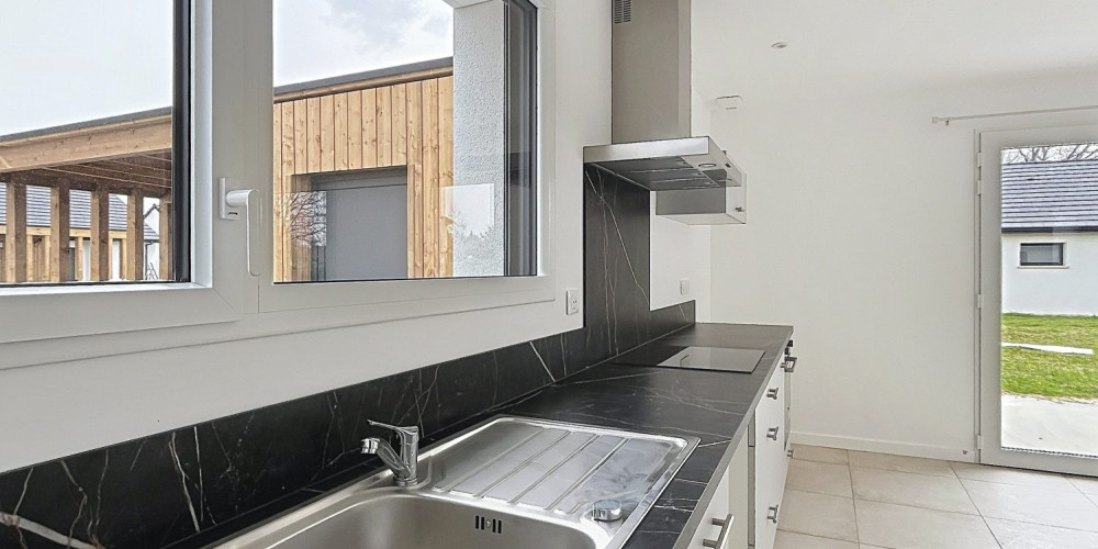 maison à THEZE (64450)