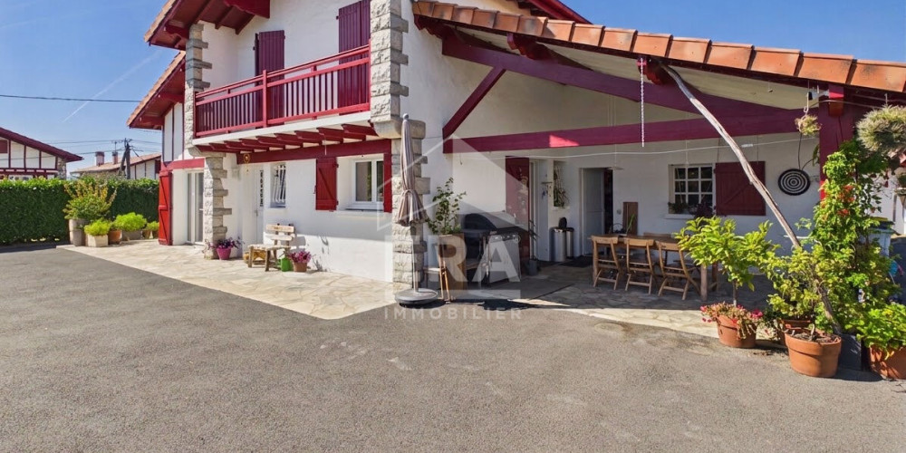 maison à HALSOU (64480)