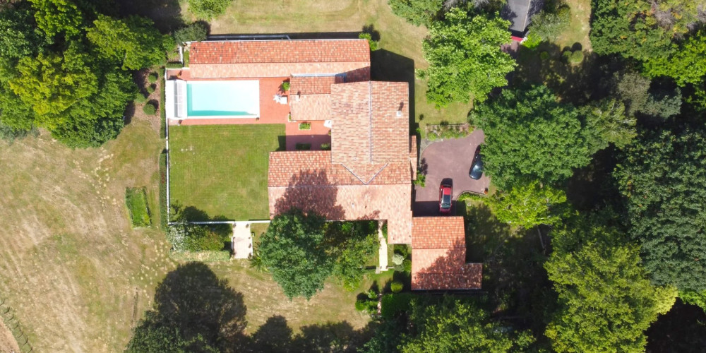 maison à USTARITZ (64480)