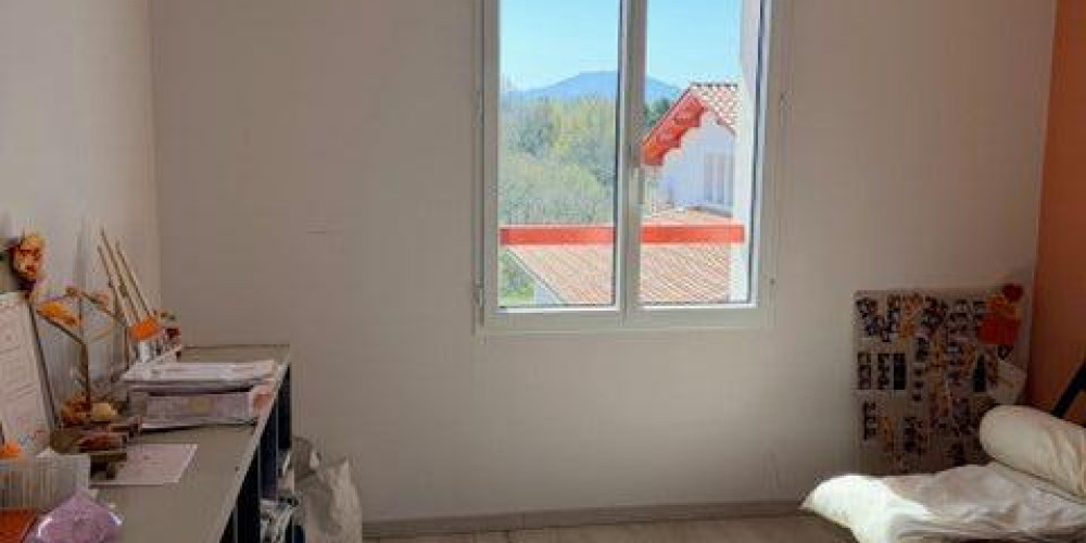 maison à USTARITZ (64480)