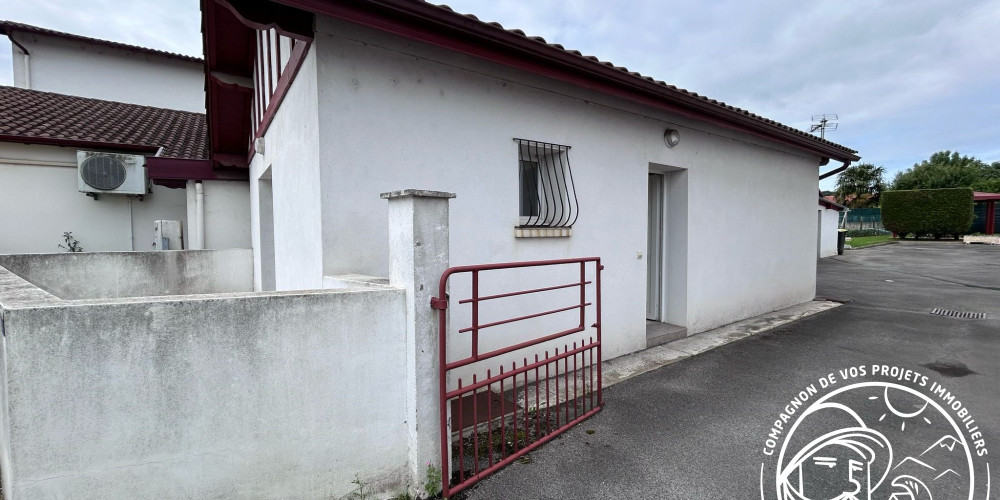 maison à USTARITZ (64480)