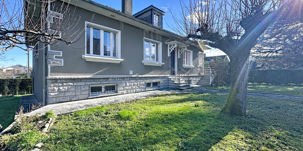 maison à NAY (64800)