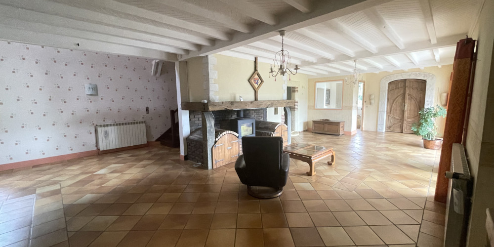 maison à ADE (65100)