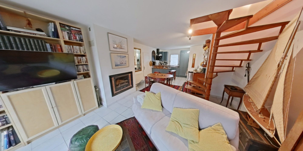 maison à CADEAC (65240)