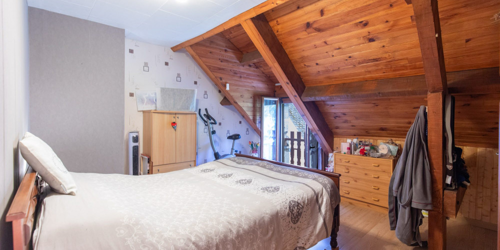 maison à CAMPAN (65710)