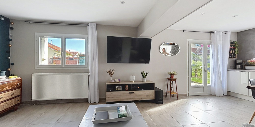 maison à AUREILHAN (65800)