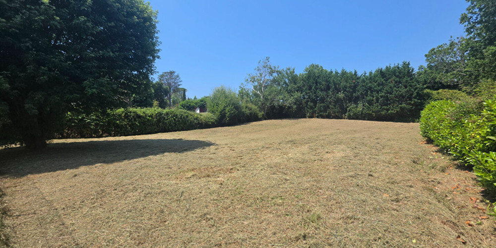 terrain à BASSUSSARRY (64200)