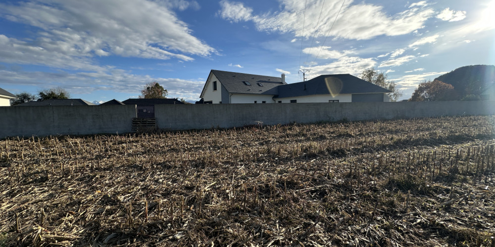terrain à BEUSTE (64800)