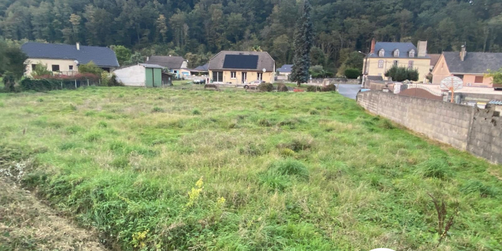 terrain à MONTAUT (64800)