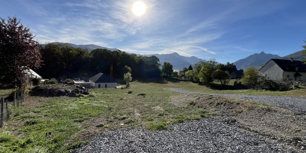 terrain à GEZ (65400)