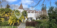 maison à PAU (64000)