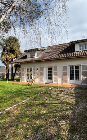 Maison  POEY DE LESCAR