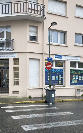 Local commercial  PAU