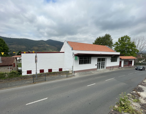 local commercial  ST JEAN PIED DE PORT