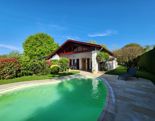 maison  ST PEE SUR NIVELLE