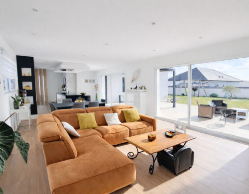 maison  SERRES CASTET