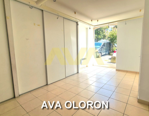 local commercial  OLORON STE MARIE