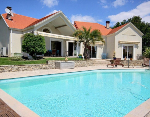 maison  SAUVAGNON