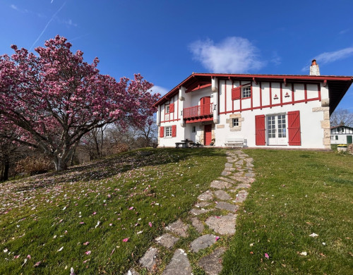 maison  USTARITZ